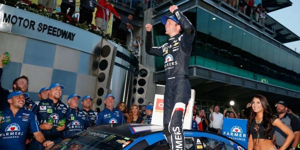 Kasey Kahne Wins Brickyard 400